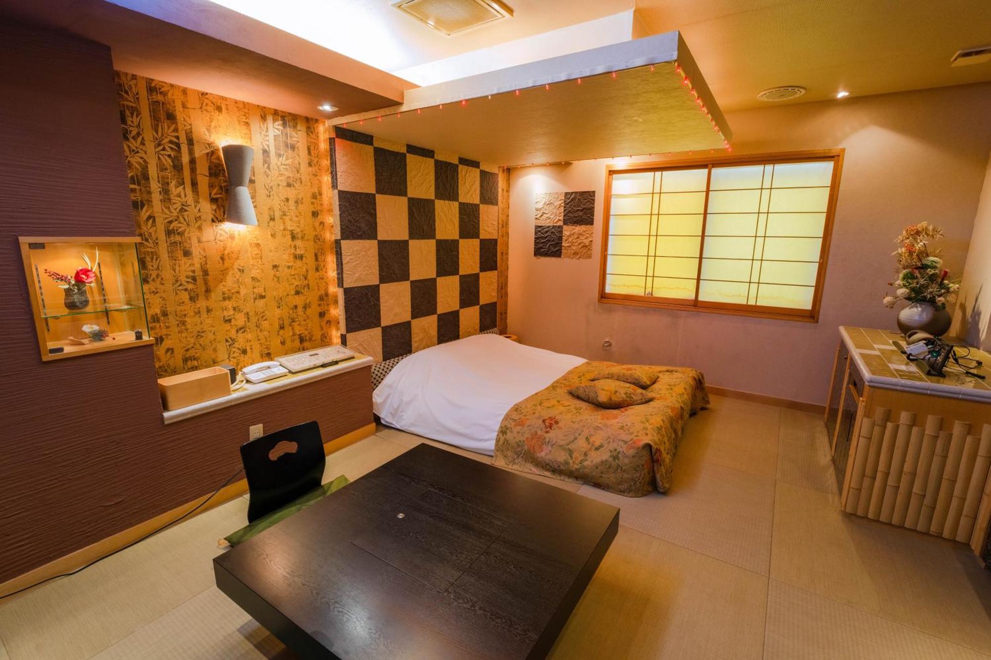 Eight Prince Hotel -Adult Only- Tokorozawa Exterior photo