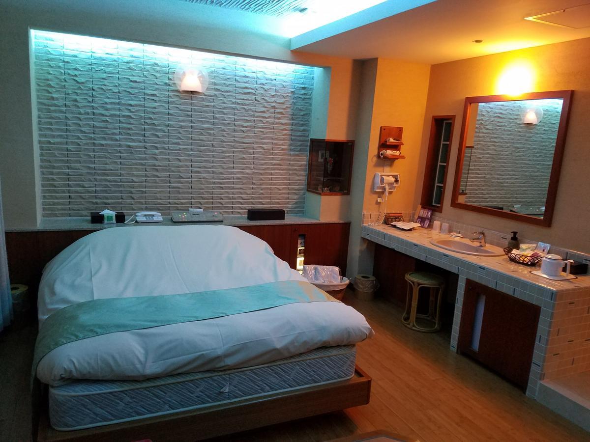 Eight Prince Hotel -Adult Only- Tokorozawa Exterior photo