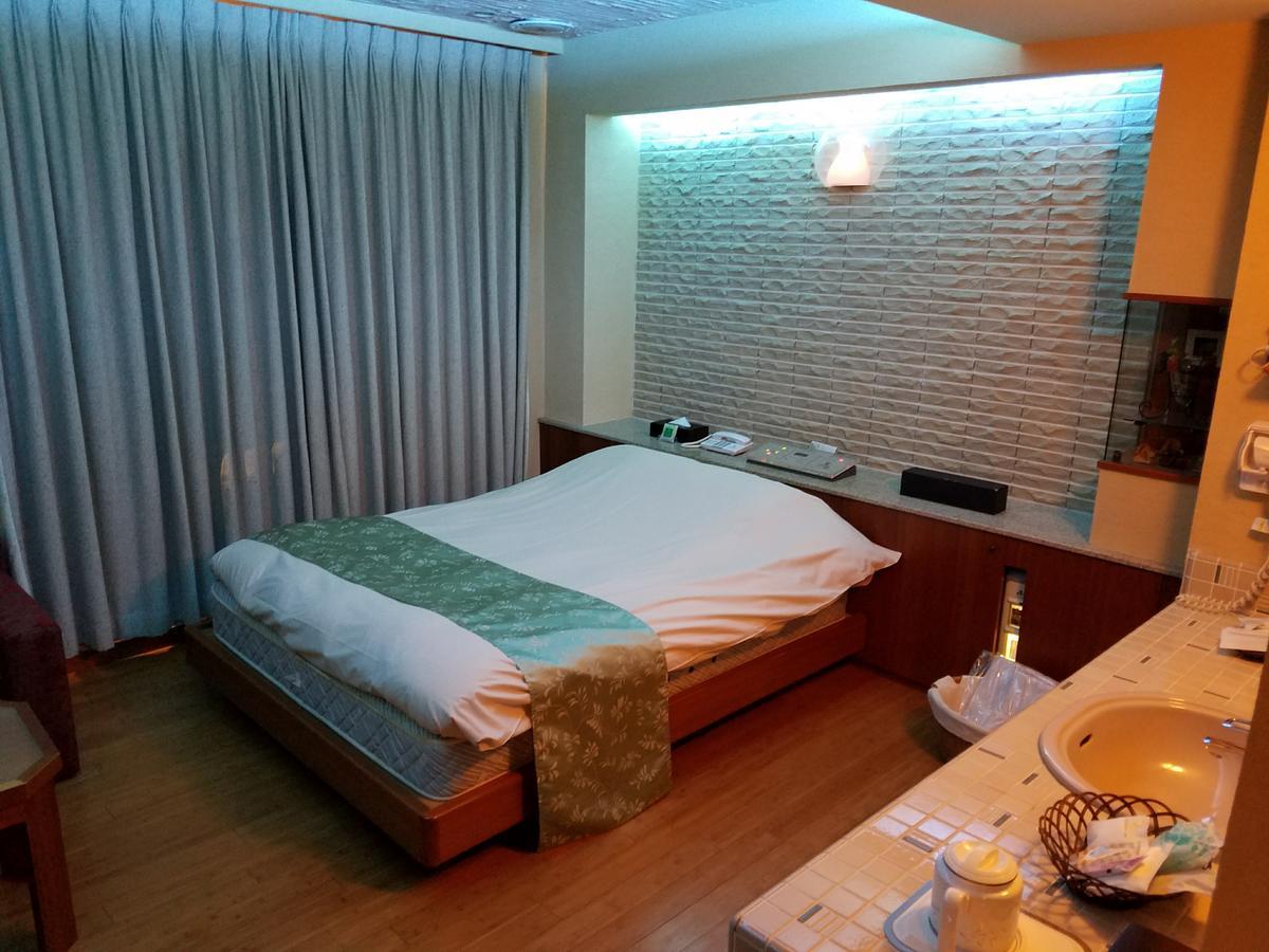 Eight Prince Hotel -Adult Only- Tokorozawa Exterior photo